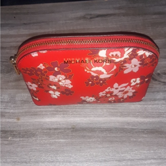 Michael Kors Pouch Limited Edition new - Picture 3 of 9